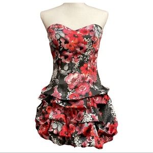 Ruby Rox Strapless Floral Balloon Dress. Size 3. Red and Black